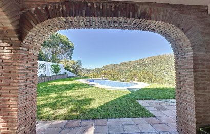 Resale - House - Finca - Cortijo - Casares - Casares Centro