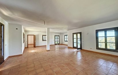 Resale - House - Finca - Cortijo - Casares - Casares Centro