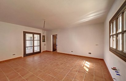 Resale - House - Finca - Cortijo - Casares - Casares Centro