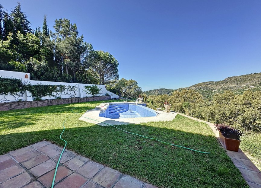 Resale - House - Finca - Cortijo - Casares - Casares Centro