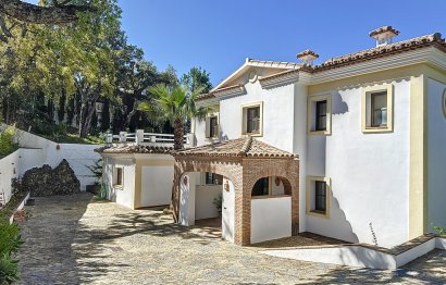 Resale - House - Finca - Cortijo - Casares - Casares Centro