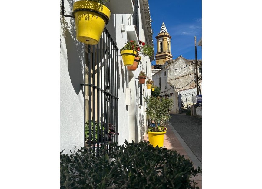 Resale - House - Townhouse - Estepona - Estepona Centro