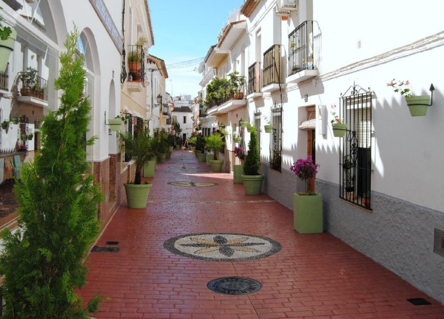 Resale - House - Townhouse - Estepona - Estepona Centro