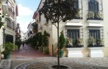 Resale - House - Townhouse - Estepona - Estepona Centro