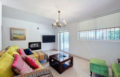 Resale - House - Detached Villa - Estepona - Estepona Centro