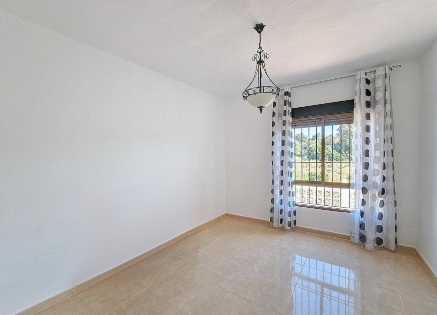 Resale - House - Finca - Cortijo - Estepona - El Padron