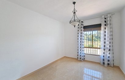 Resale - House - Finca - Cortijo - Estepona - El Padron