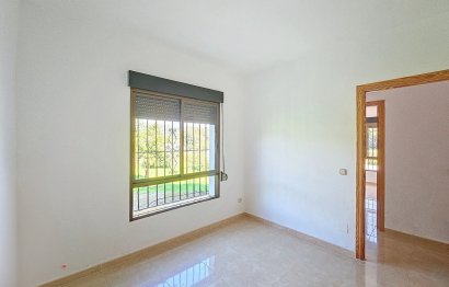 Resale - House - Finca - Cortijo - Estepona - El Padron