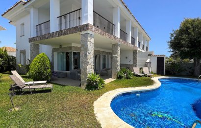 Resale - House - Semi-Detached House - Marbella - La Mairena