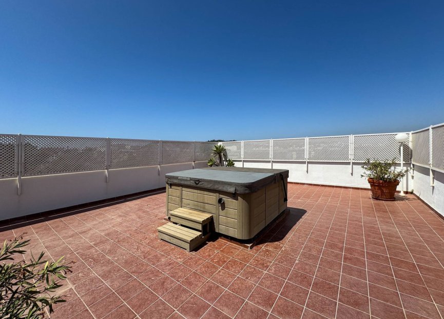 Resale - Apartment - Top Floor Apartment - Fuengirola - Fuengirola Centro