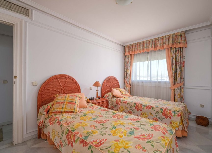 Resale - Apartment - Top Floor Apartment - Fuengirola - Fuengirola Centro