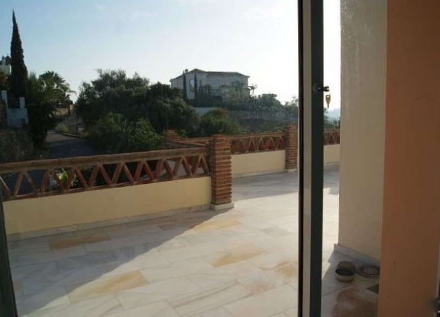 Resale - House - Detached Villa - Marbella - El Rosario