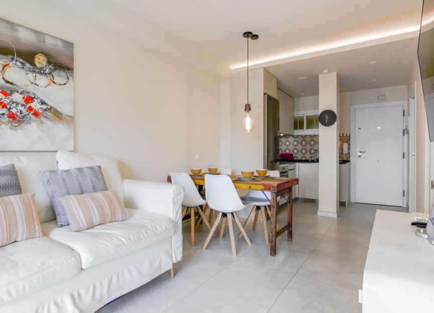 Resale - Apartment - Middle Floor Apartment - Marbella - Marbella Centro