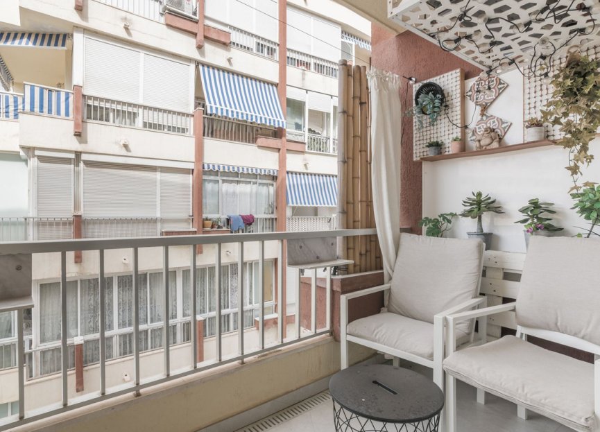 Resale - Apartment - Middle Floor Apartment - Marbella - Marbella Centro