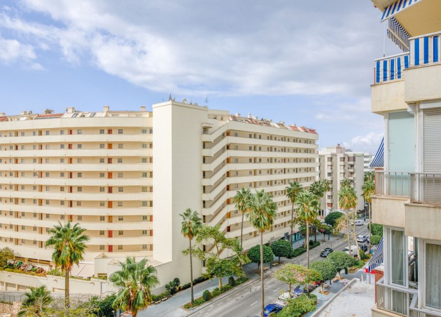 Resale - Apartment - Middle Floor Apartment - Marbella