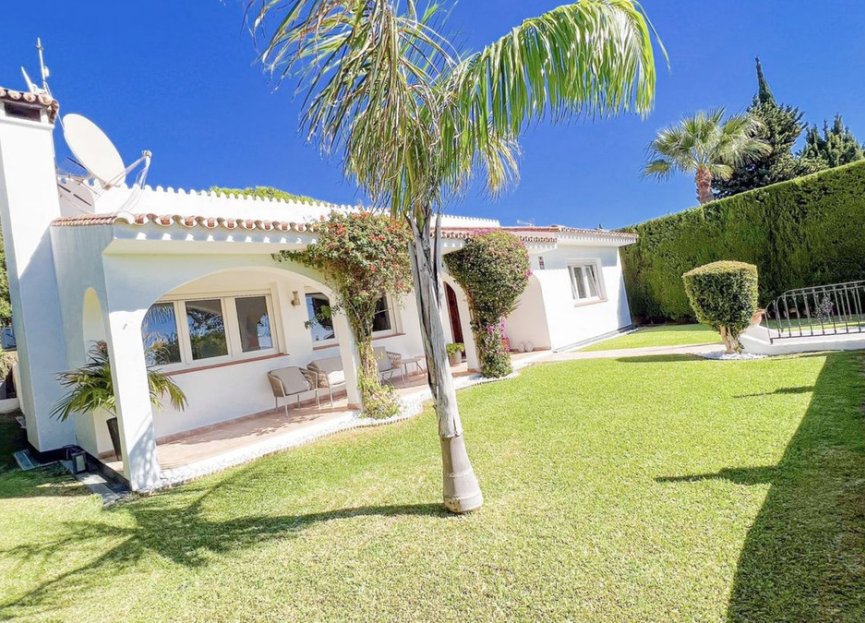 Reventa - House - Detached Villa - Benalmádena - Benalmadena Centro