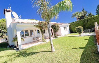 Reventa - House - Detached Villa - Benalmádena - Benalmadena Centro