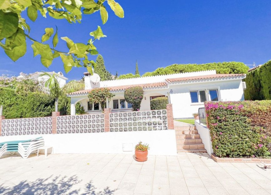 Reventa - House - Detached Villa - Benalmádena - Benalmadena Centro