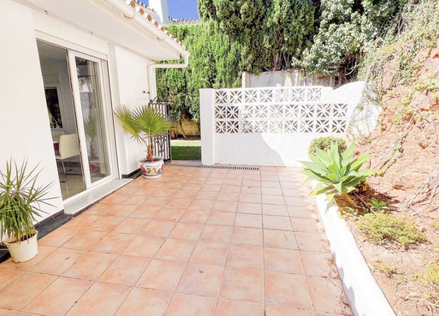 Reventa - House - Detached Villa - Benalmádena - Benalmadena Centro