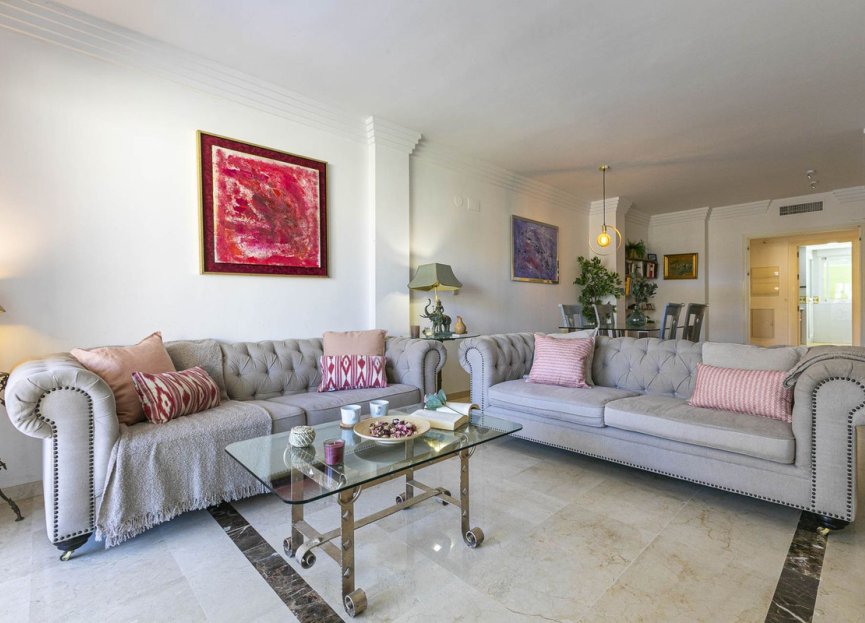 Resale - Apartment - Ground Floor Apartment - Marbella - Nueva Andalucia