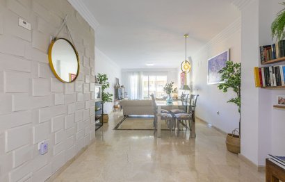 Resale - Apartment - Ground Floor Apartment - Marbella - Nueva Andalucia