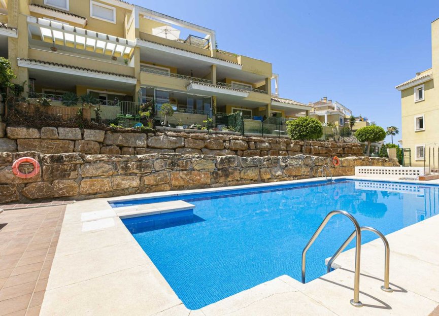 Resale - Apartment - Ground Floor Apartment - Marbella - Nueva Andalucia