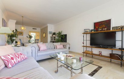 Resale - Apartment - Ground Floor Apartment - Marbella - Nueva Andalucia