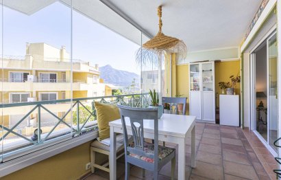 Resale - Apartment - Ground Floor Apartment - Marbella - Nueva Andalucia