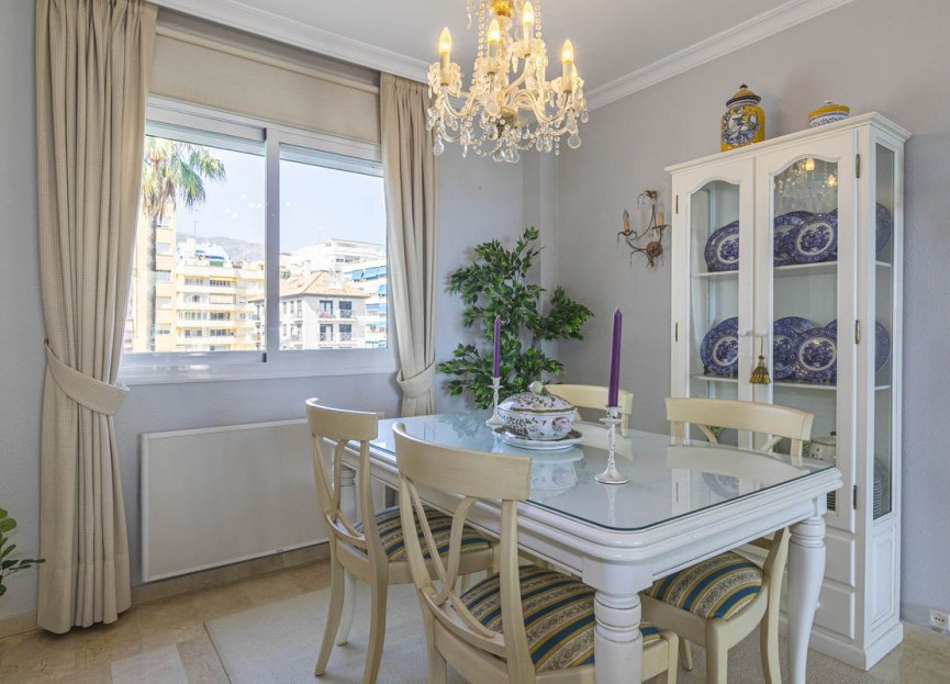 Resale - Apartment - Middle Floor Apartment - Marbella