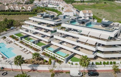 Resale - Apartment - Penthouse - Estepona - Estepona Centro