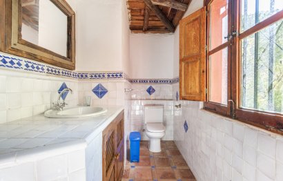 Resale - House - Detached Villa - Benahavís - Benahavís Centro