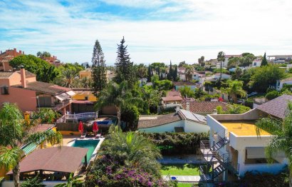 Resale - House - Detached Villa - Marbella - Nueva Andalucia