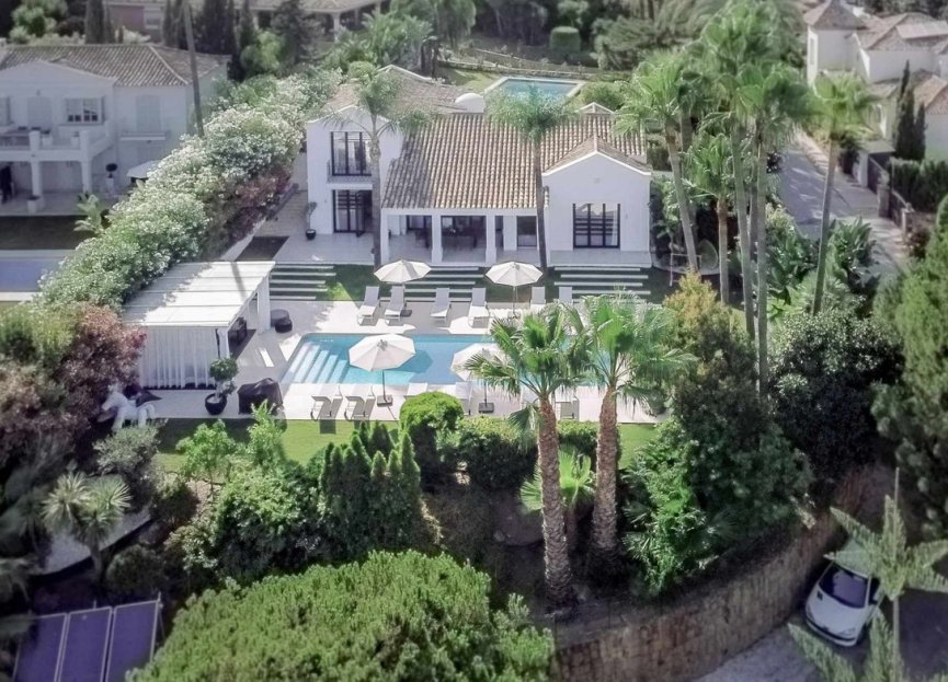 Resale - House - Detached Villa - Marbella - Nueva Andalucia