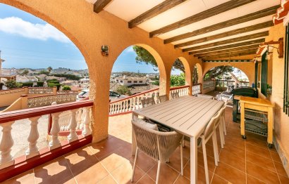 Resale - House - Detached Villa - Benalmádena - Benalmadena Centro