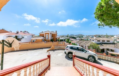 Resale - House - Detached Villa - Benalmádena - Benalmadena Centro