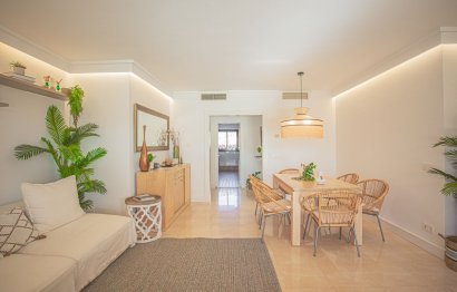 Resale - Apartment - Middle Floor Apartment - Estepona - Estepona Centro