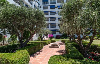 Resale - Apartment - Middle Floor Apartment - Marbella - Puerto Banús