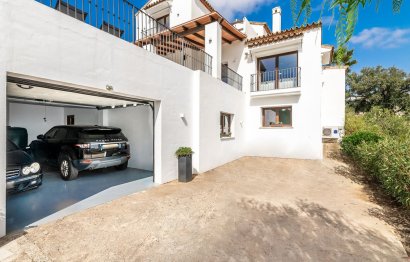 Resale - House - Detached Villa - Estepona - Estepona Centro