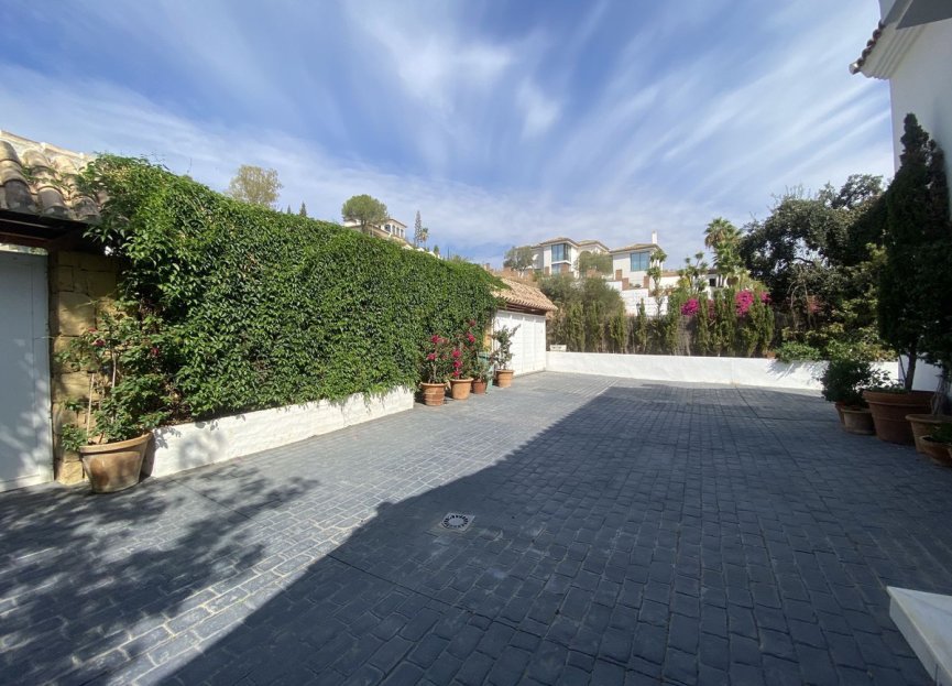 Resale - House - Detached Villa - Marbella - Elviria