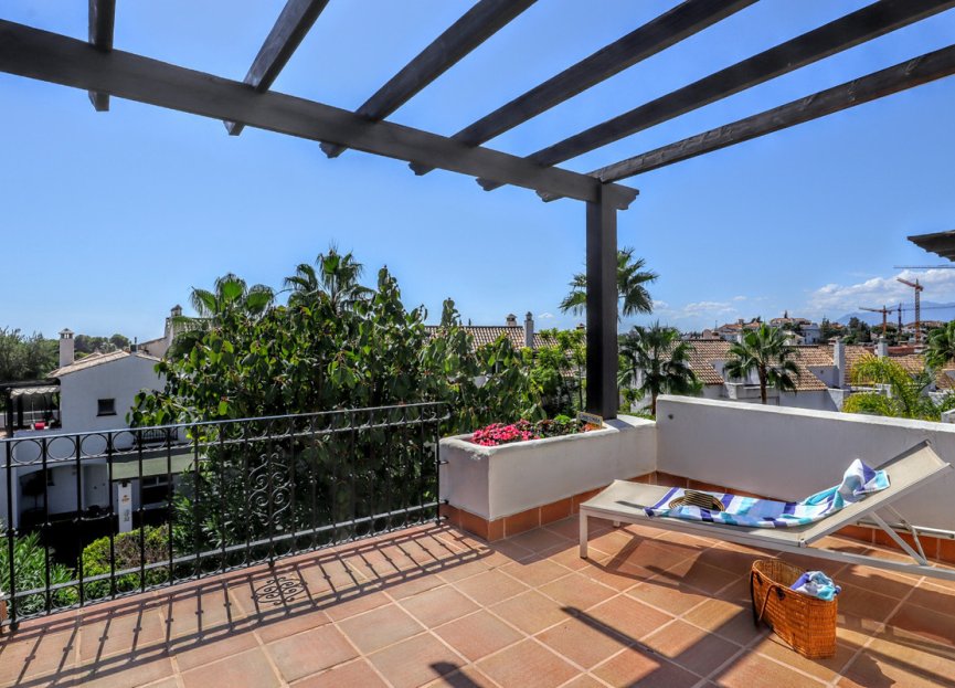 Reventa - House - Semi-Detached House - Marbella - The Golden Mile