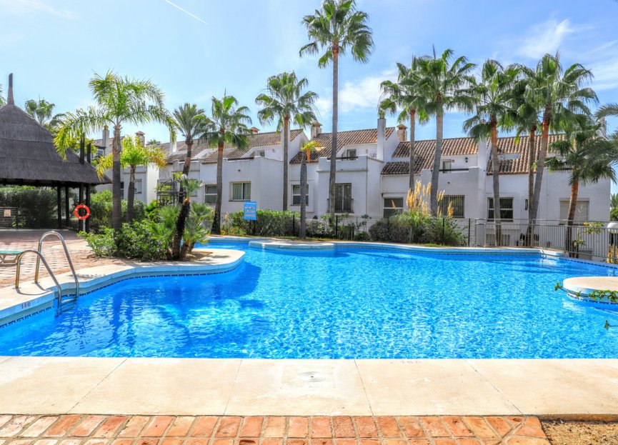 Reventa - House - Semi-Detached House - Marbella - The Golden Mile