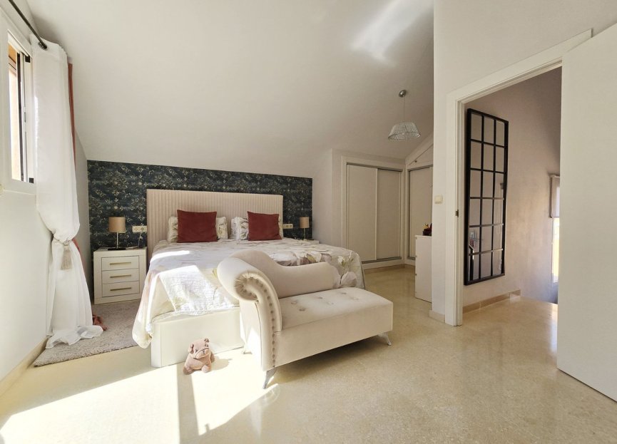 Resale - Apartment - Penthouse - Marbella - Elviria