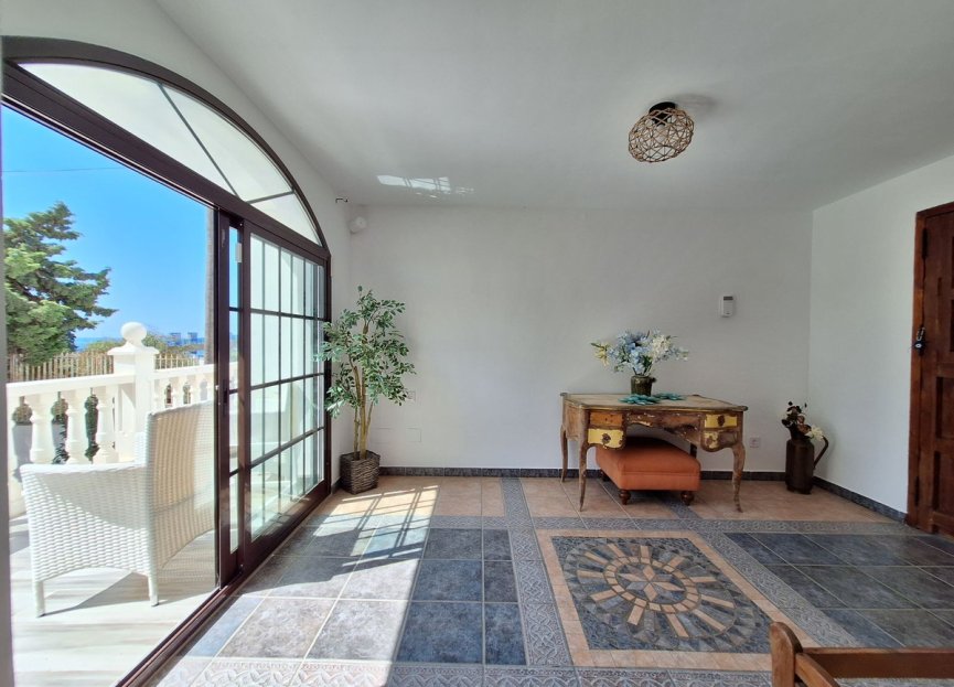 Reventa - House - Detached Villa - Estepona - Estepona Centro