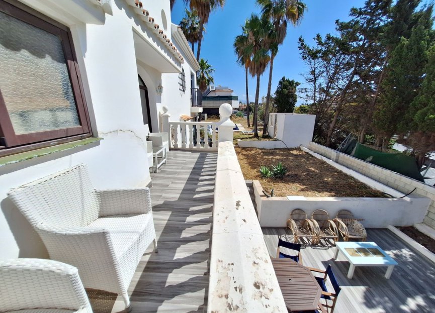 Resale - House - Detached Villa - Estepona - Estepona Centro