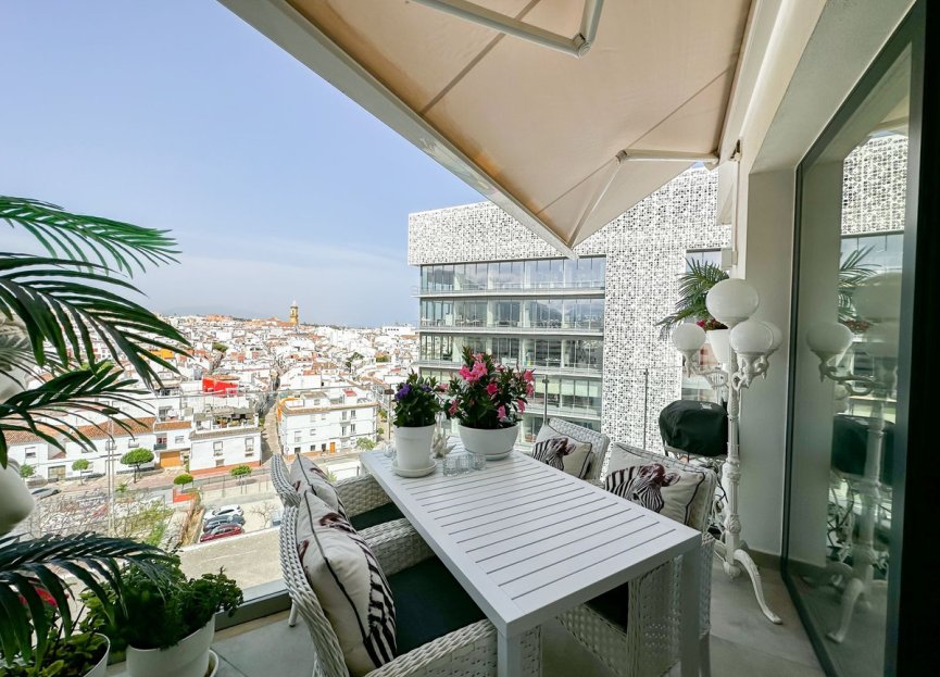 Resale - Apartment - Penthouse - Estepona - Estepona Centro