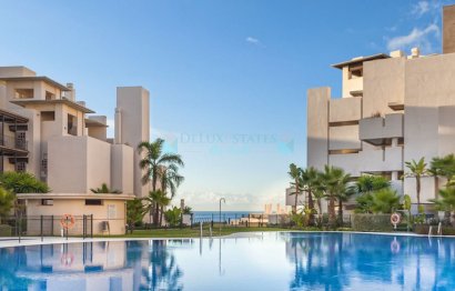 Resale - Apartment - Middle Floor Apartment - Estepona - Estepona Centro