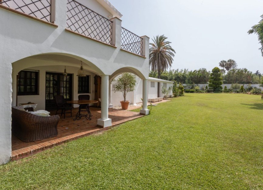 Resale - House - Detached Villa - Marbella - Guadalmina Baja