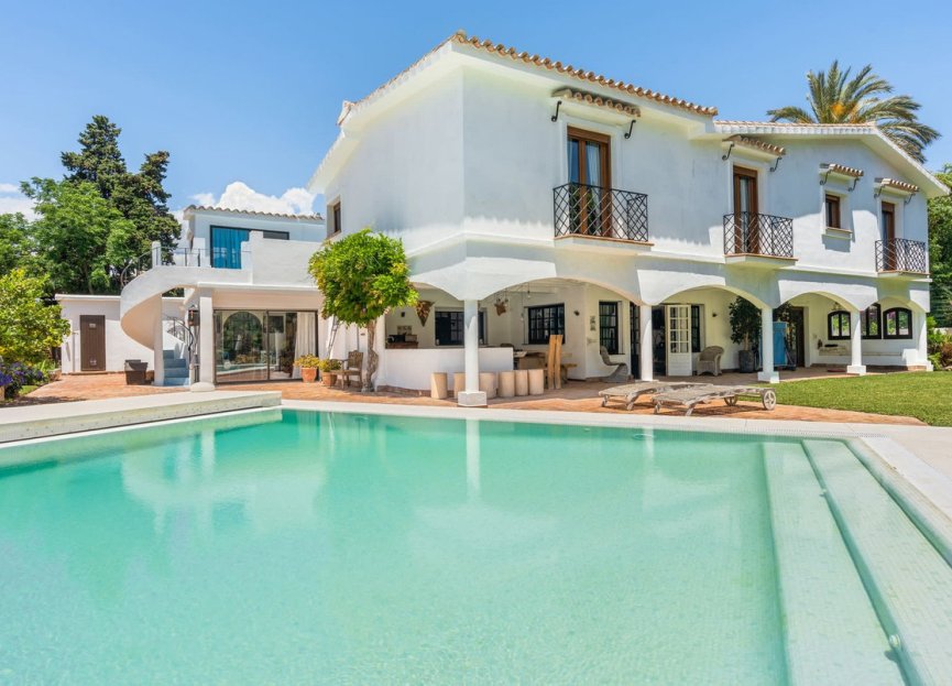 Resale - House - Detached Villa - Marbella - Guadalmina Baja