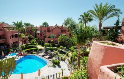 Resale - Apartment - Penthouse - Estepona - Estepona Centro