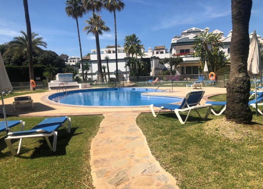 Resale - Apartment - Ground Floor Apartment - Estepona - Estepona Centro